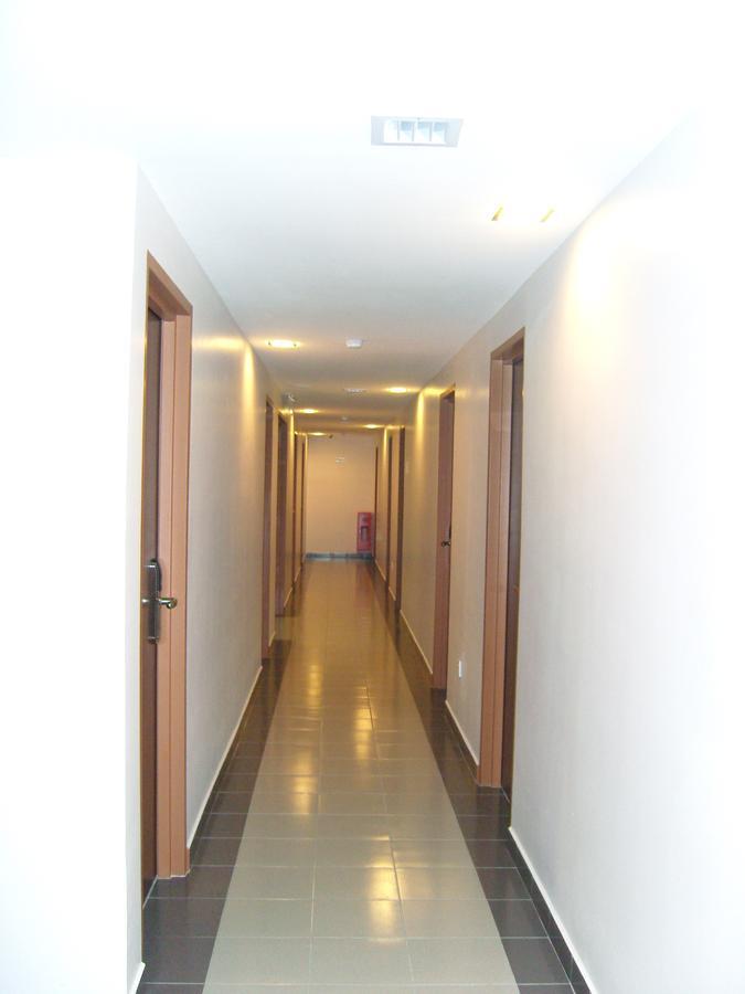 Hotel Orient Джохор Бахру Екстериор снимка